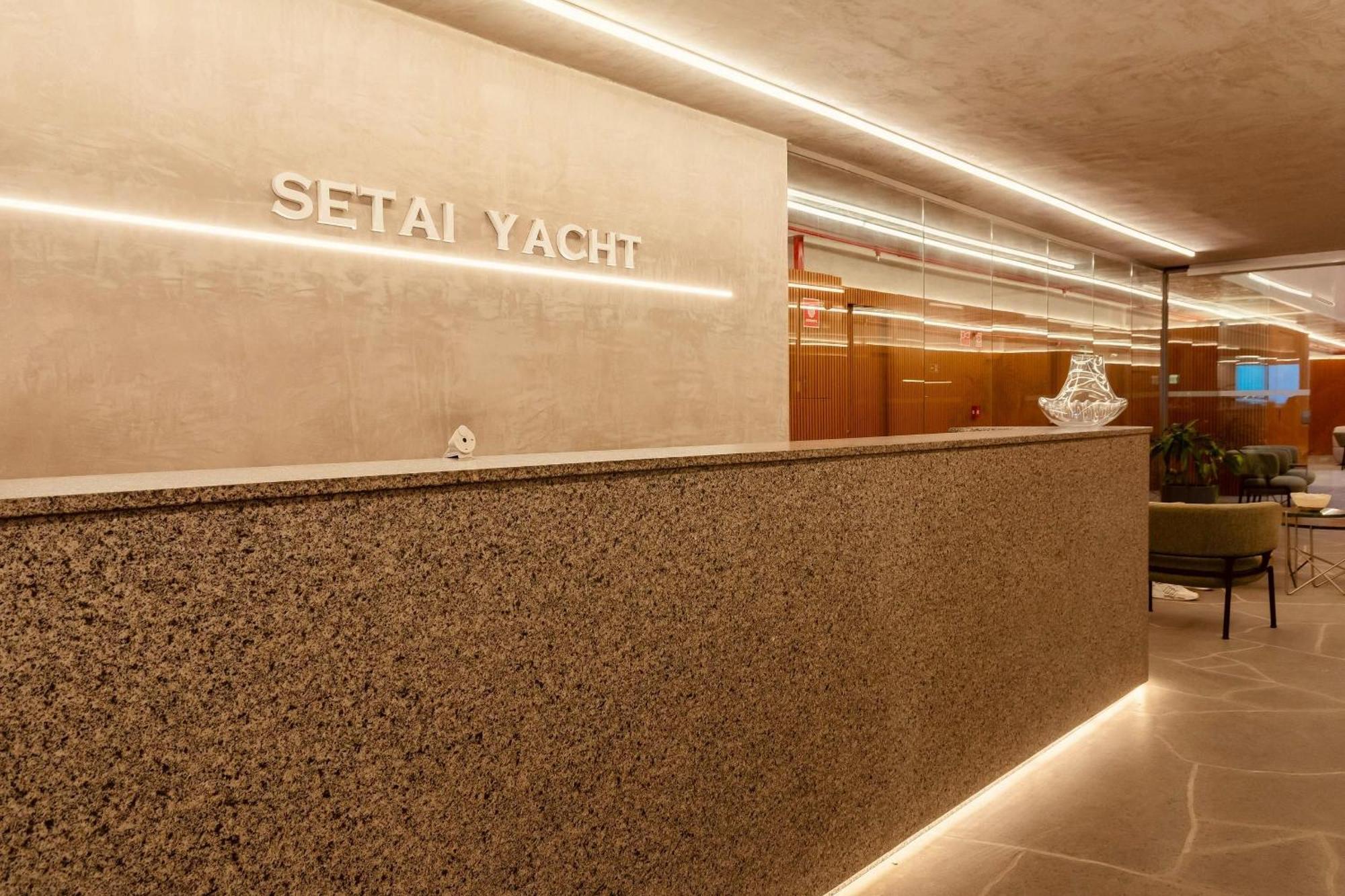 Setai Yacht By Jampa