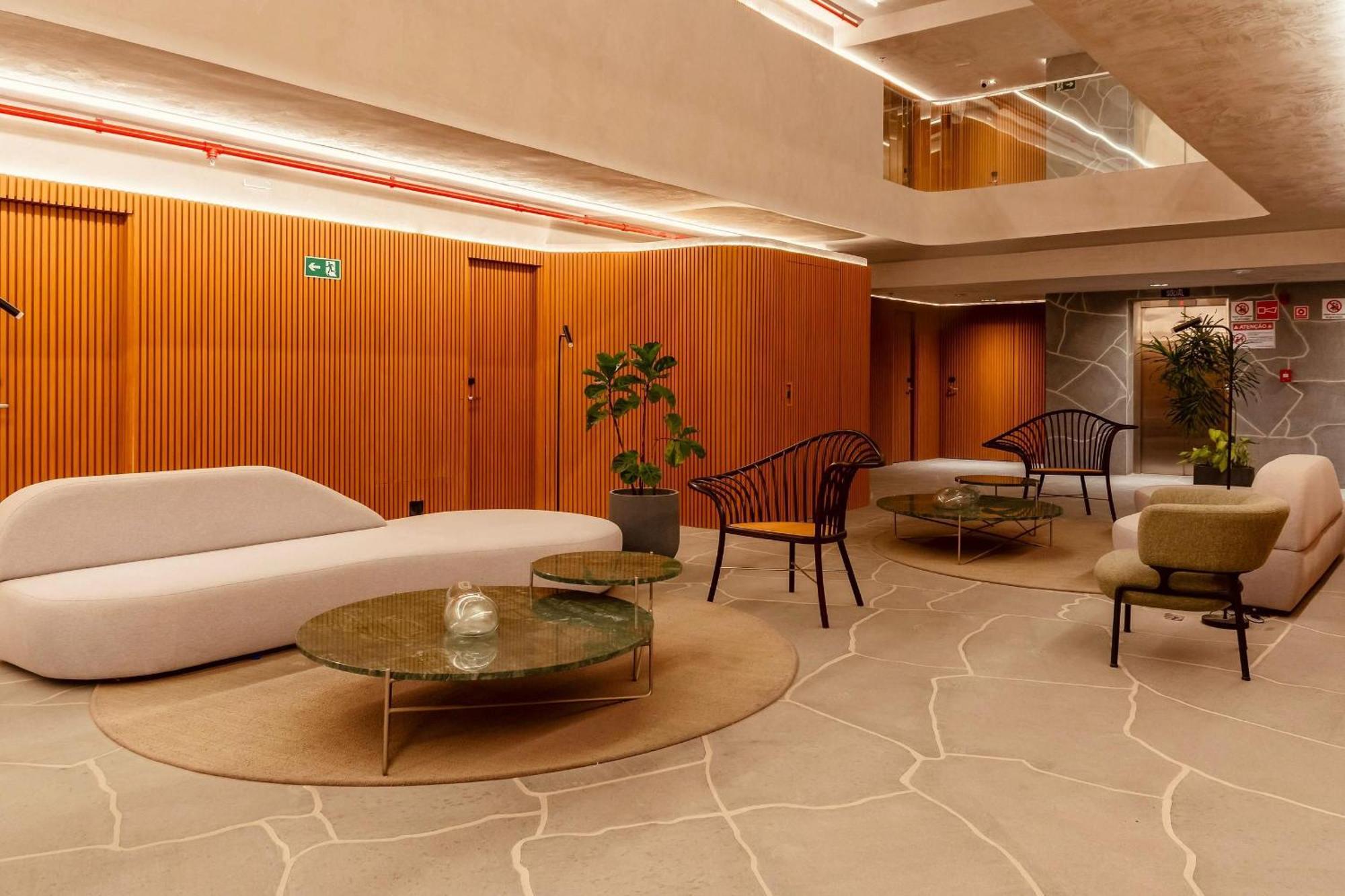 Setai Yacht By Jampa